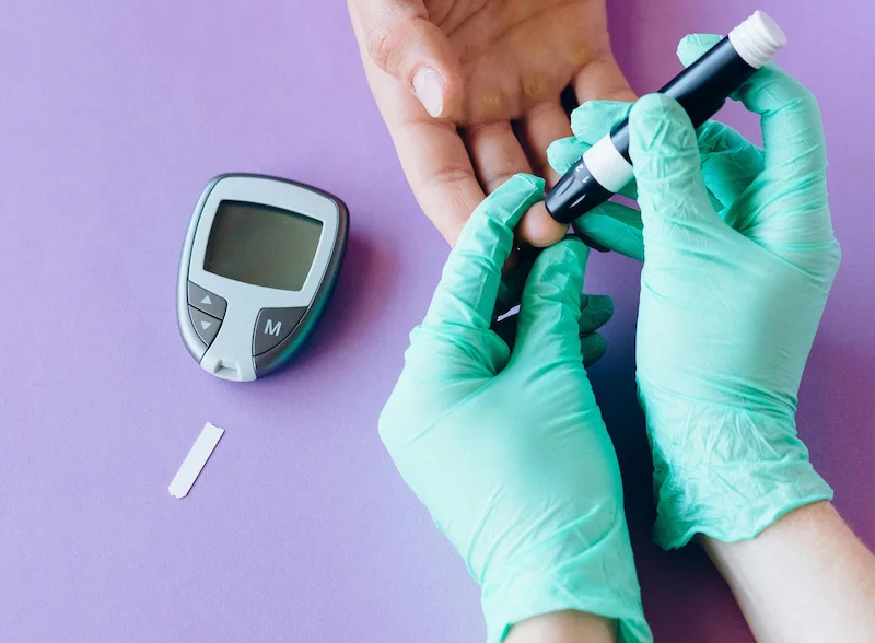 lancing device for wet cupping