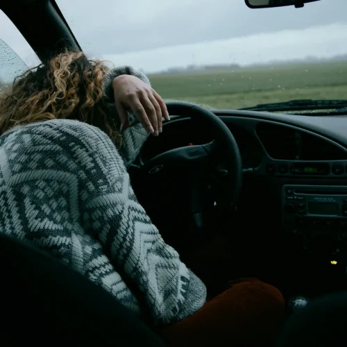 Why You Get Sleepy While Driving and How Wet Cupping Can Support Neck & Shoulder Circulation